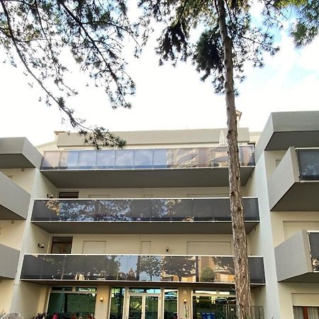 Appartamenti Vacanza Albatros Lignano Sabbiadoro Buitenkant foto