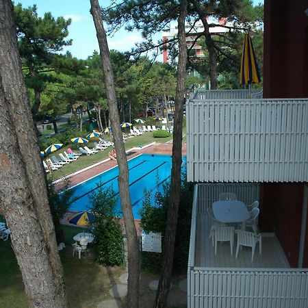 Appartamenti Vacanza Albatros Lignano Sabbiadoro Buitenkant foto