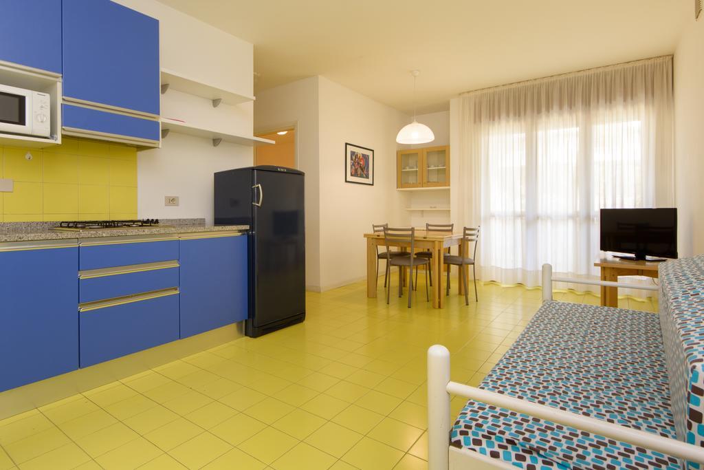 Appartamenti Vacanza Albatros Lignano Sabbiadoro Buitenkant foto