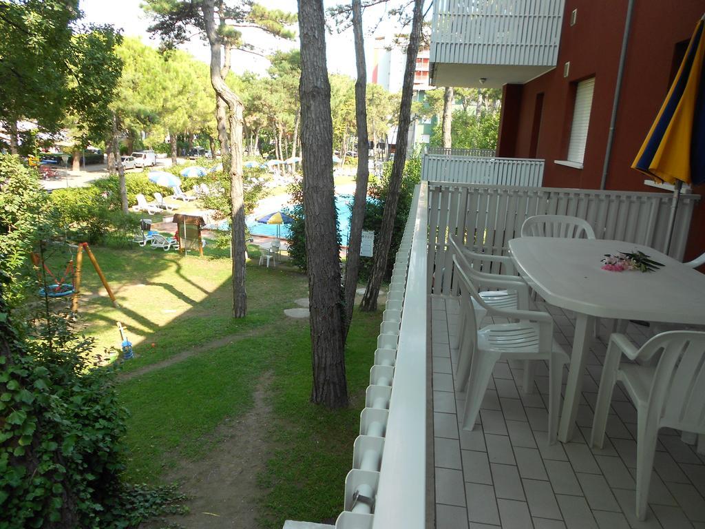Appartamenti Vacanza Albatros Lignano Sabbiadoro Buitenkant foto